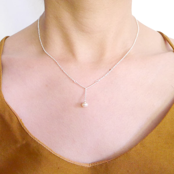 fresh water pearl y necklace