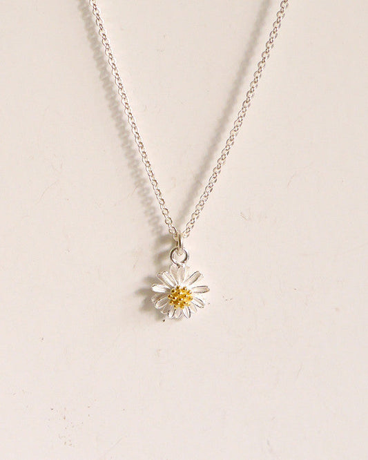 daisy necklace